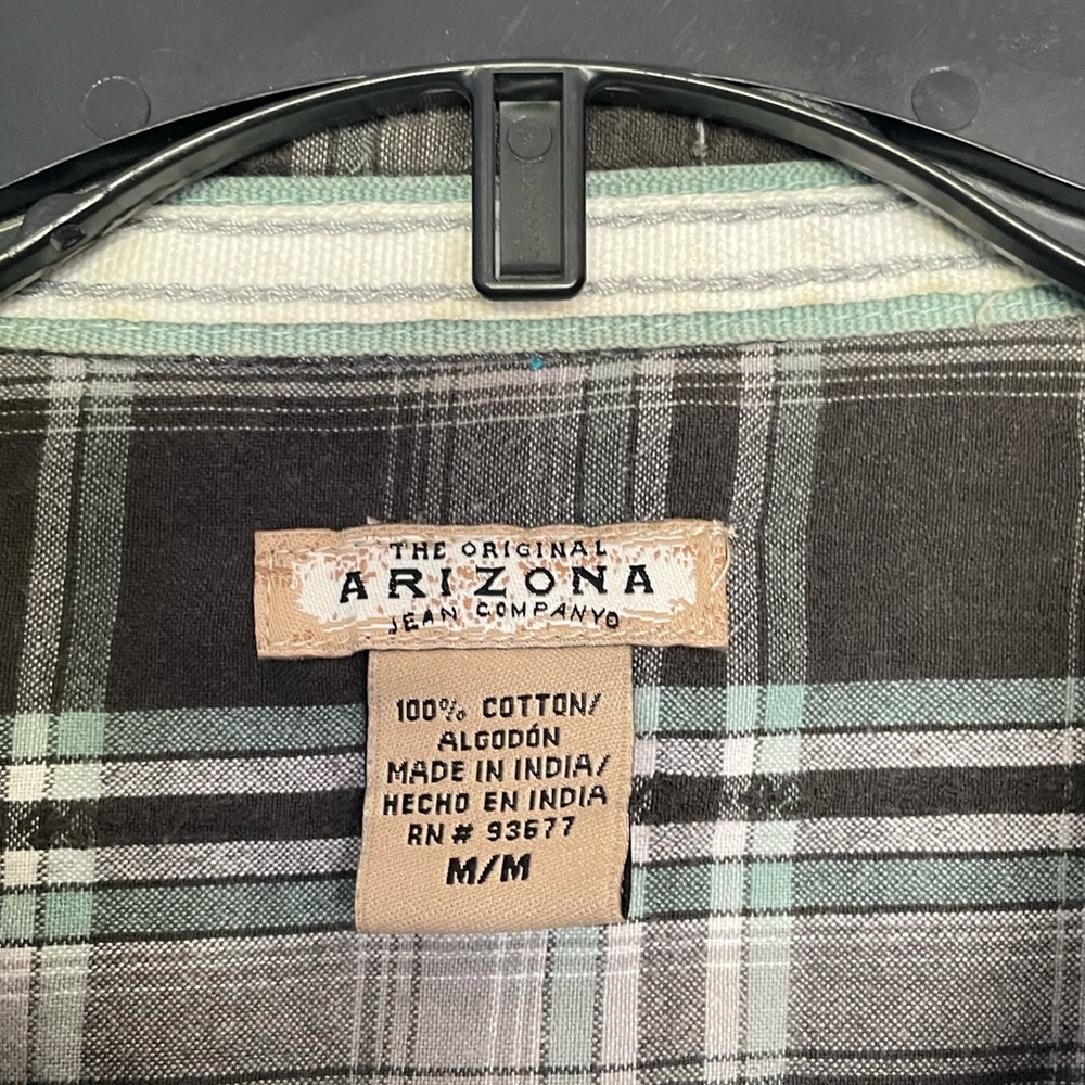 Plaid button up - Picture 5 of 5